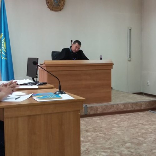 Аким и замакима Нуринского района обвиняются в мошенничестве   