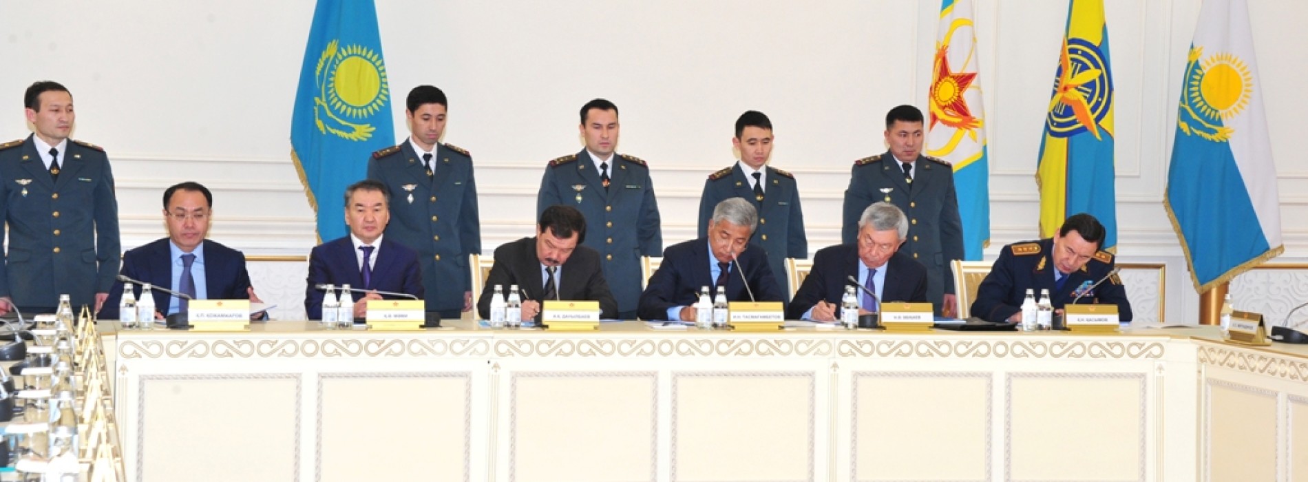 В Казахстане вступил в силу меморандум о противодействии коррупции в ВС РК