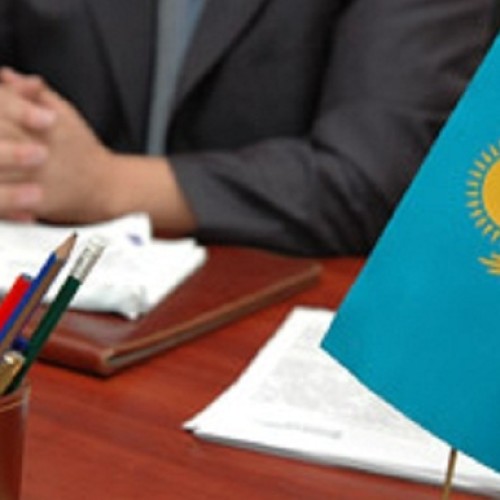 Выговор за лайк: Как «воспитывают» госслужащих в Казахстане?