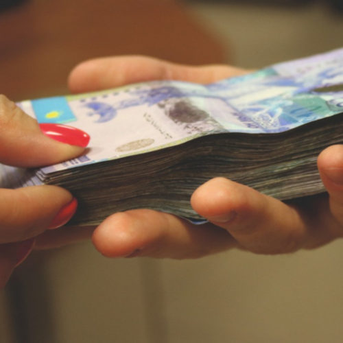 Казахстанцы в этом году заработали больше 7 млн тенге на коррупции