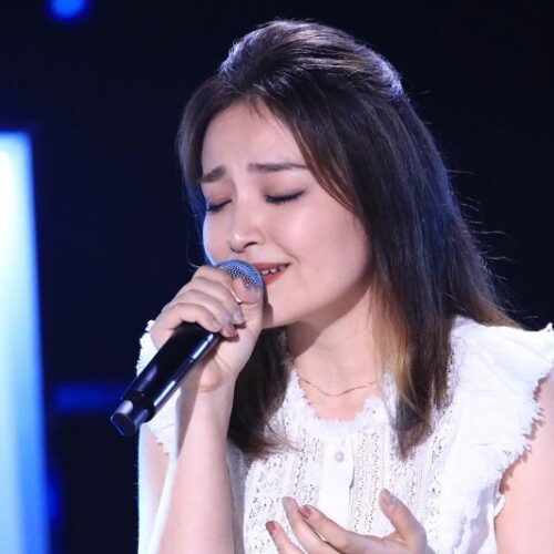 Казашка из Китая покорила Сеть, исполнив песню Димаша на шоу